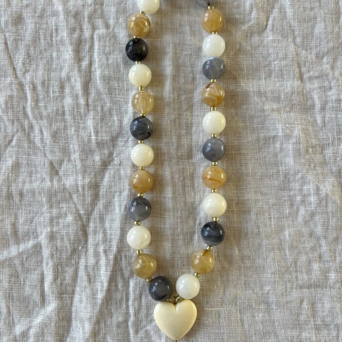 Marpo sydänkaulakoru kolmiväri